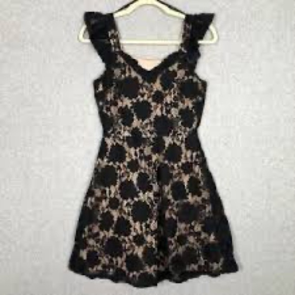 Monteau Black and Cream Floral Mini Dress